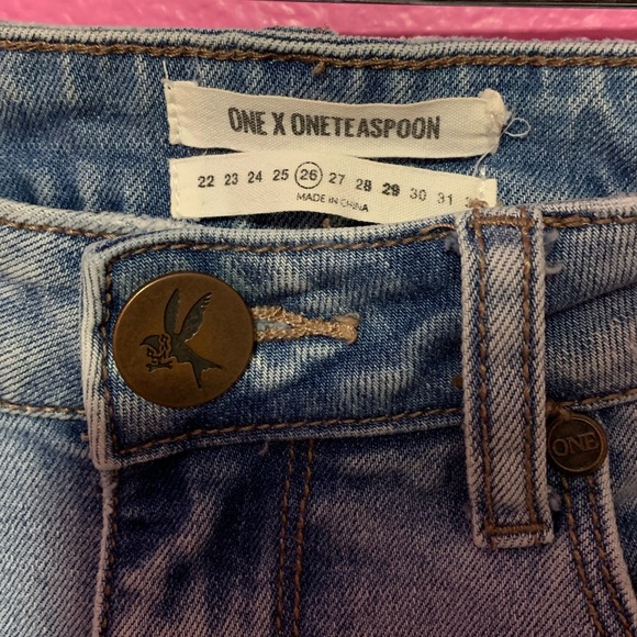 One By One Teaspoon Raw Hew Jeans. Size 26.. NWOT. Distressed. - Picture 5 of 6
